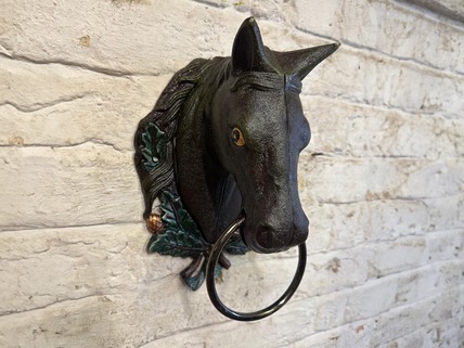 horse head towel holder